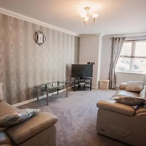 2 Bed Blackburn Village With Wifi & Parking Apartment Aberdeen